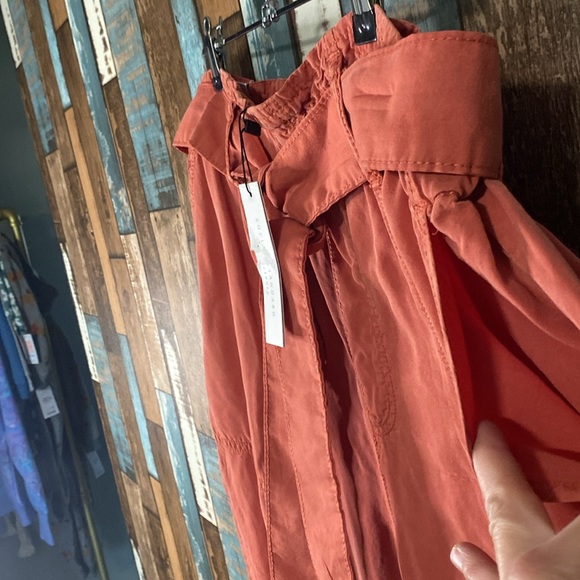 Social standard melody drapery tencel fabric belted pants - Picture 8 of 13